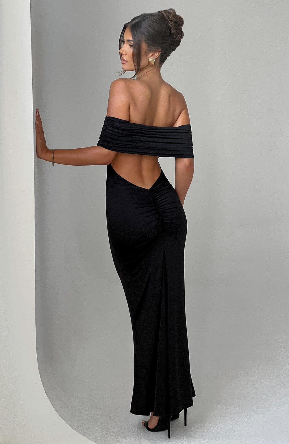Backless maxi-jurk met verfijnde elegantie en lange lengte voor dames
