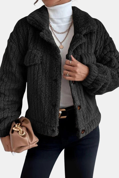 Winterjas met parelknopen en ritssluiting voor dames