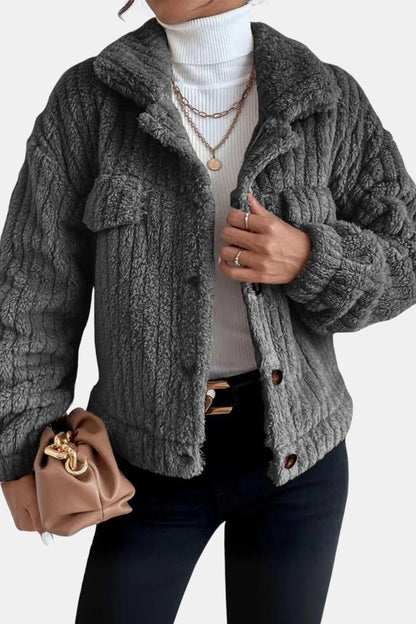 Winterjas met parelknopen en ritssluiting voor dames